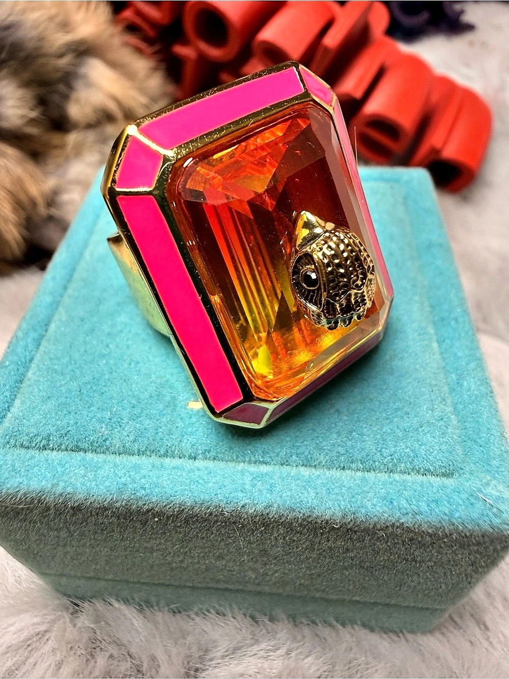 Kurt Geiger London Crystal Eagle Ring Pink & Gold Statement Ring Like New - Picture 9 of 13